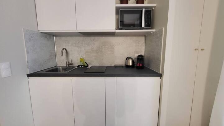 Patio D'azur- Coquet 2pers 2lits Proche Plages