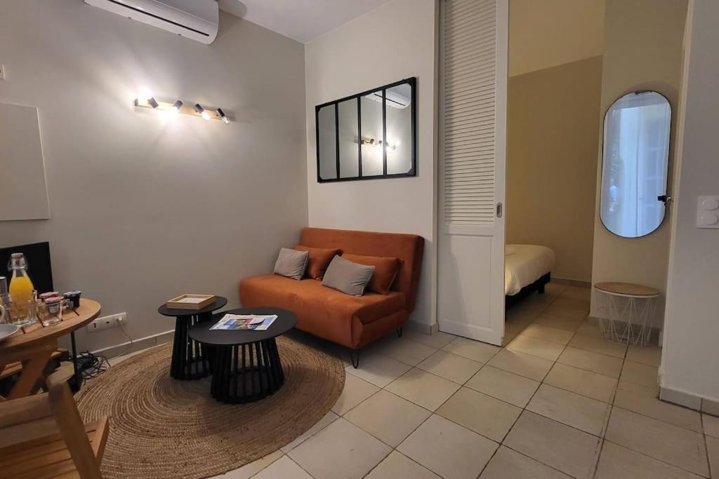 Appartement Patio D'azur- Coquet 2pers 2lits Proche Plages