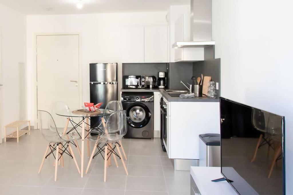 Luxurious Serviced In The French Riviera , Monaco Apartment *
