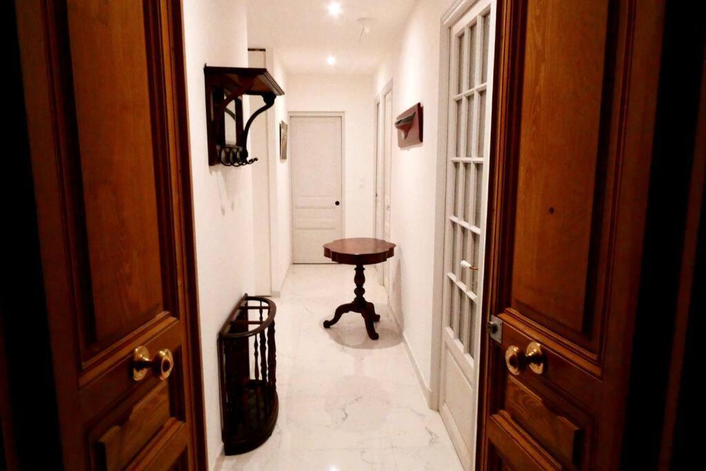 Superbe 4 Pieces 75 M Carres Pour 2 A 6 Personnes Centre Parking 3 Jours Minimum Apartment