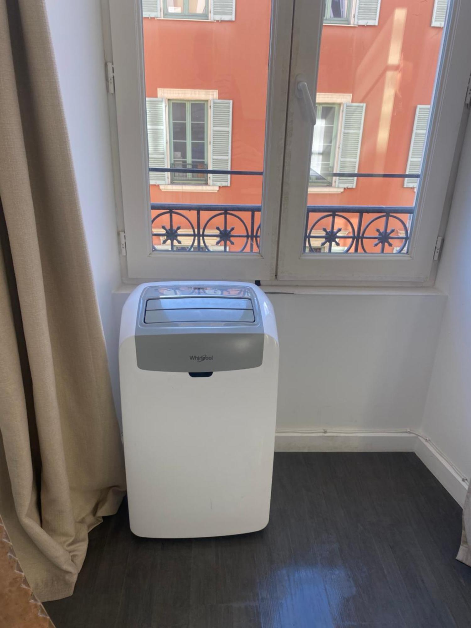 Palais Gioffredo Place Massena Apartment *