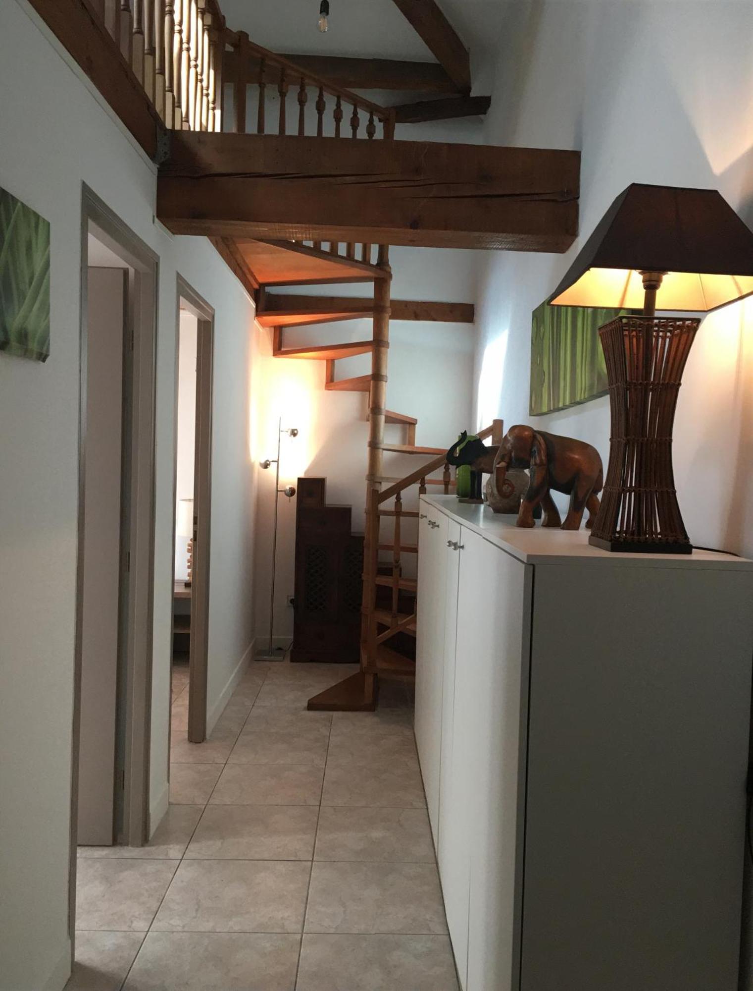 Apartment Laetitia - Appt De Charme Avec Parking - Nord Nice