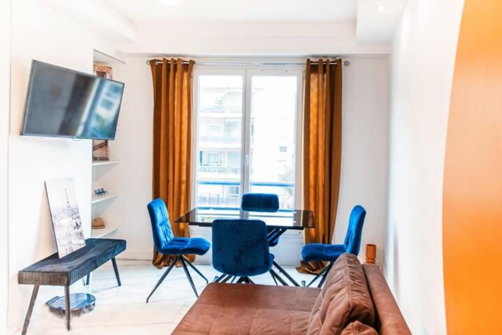 2p Moderne Proche Promenade Des Anglais, Apercu