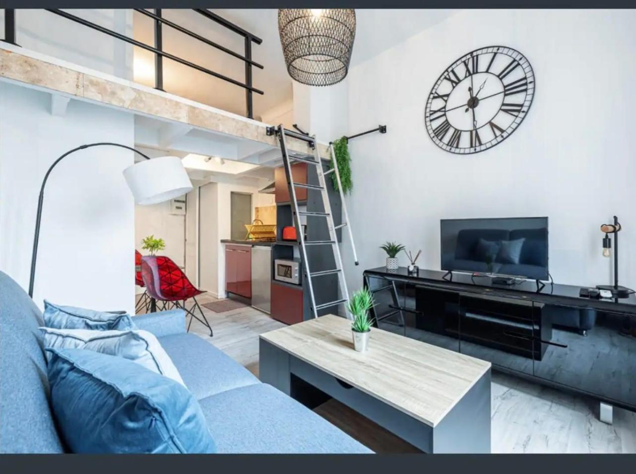 Au Coeur Du Centre De