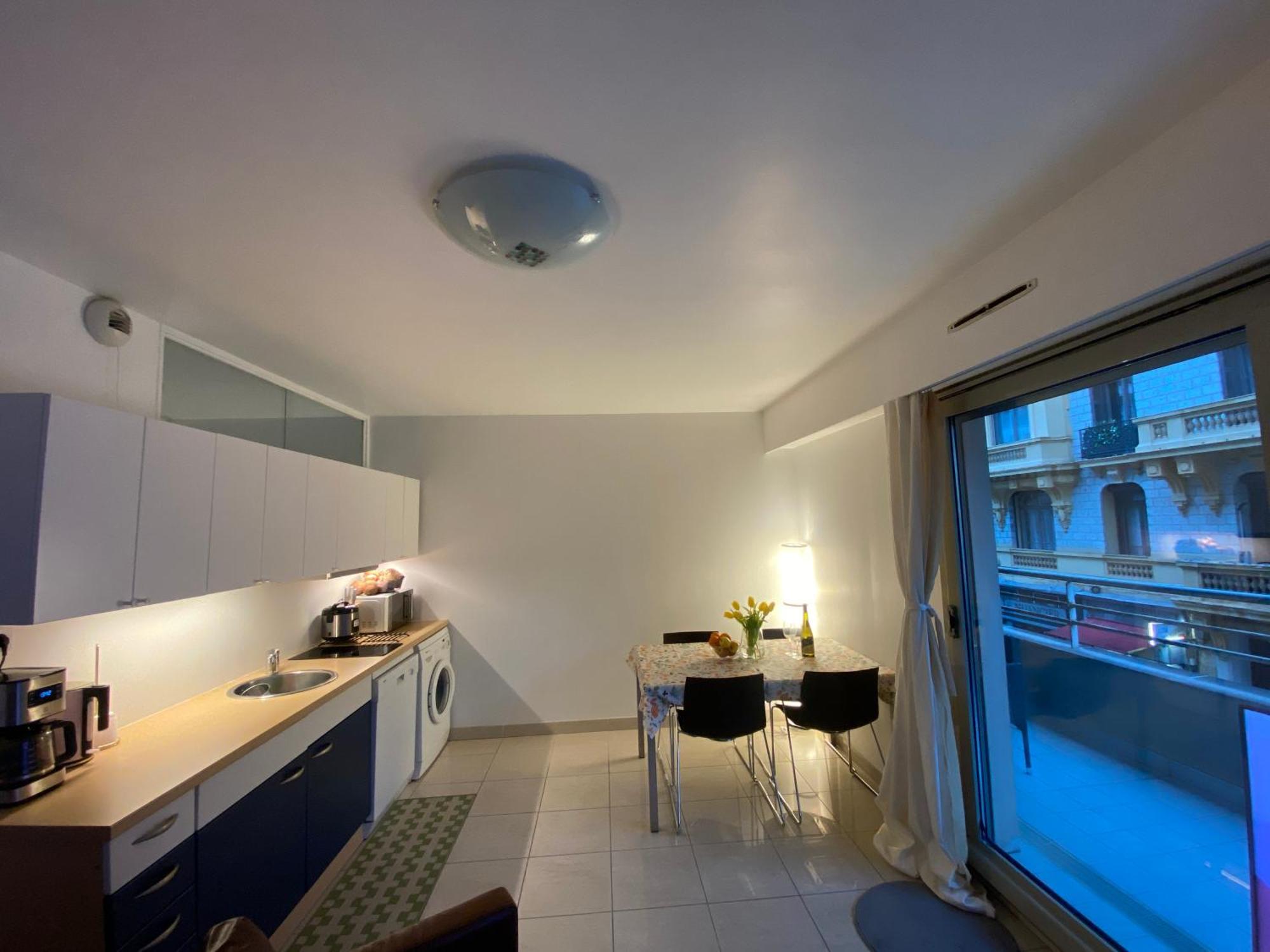 Le Grand Palais De La Mediterranee Access - Choice In Apartment