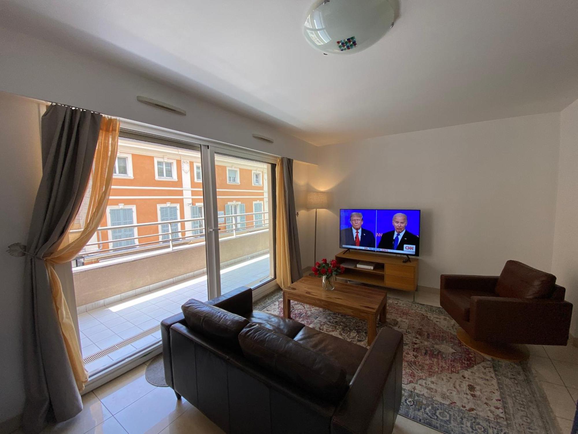 Apartment Le Grand Palais De La Mediterranee Access - Choice In *