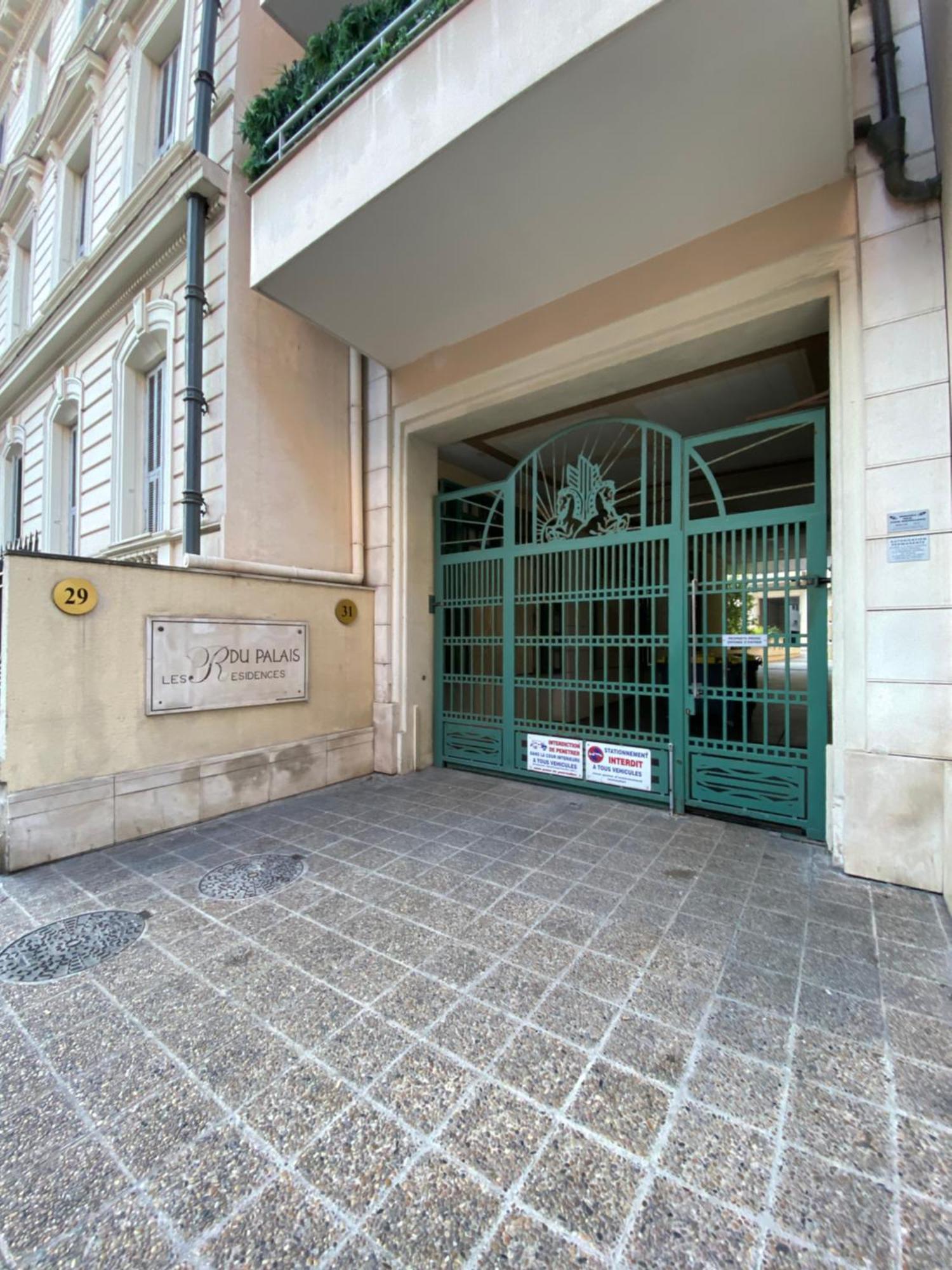 Le Grand Palais De La Mediterranee Access - Choice In Apartment Nice