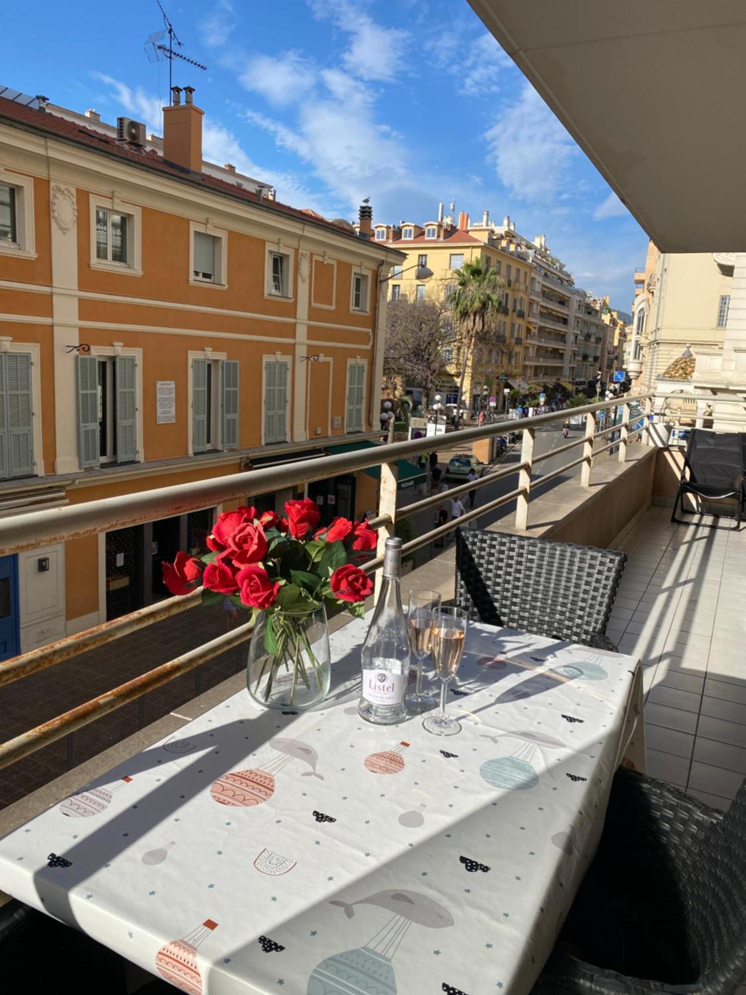 Apartment Le Grand Palais De La Mediterranee Access - Choice In *