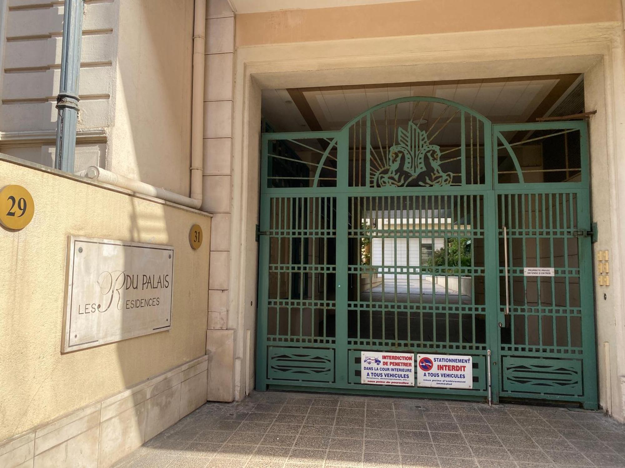 Le Grand Palais De La Mediterranee Access - Choice In *