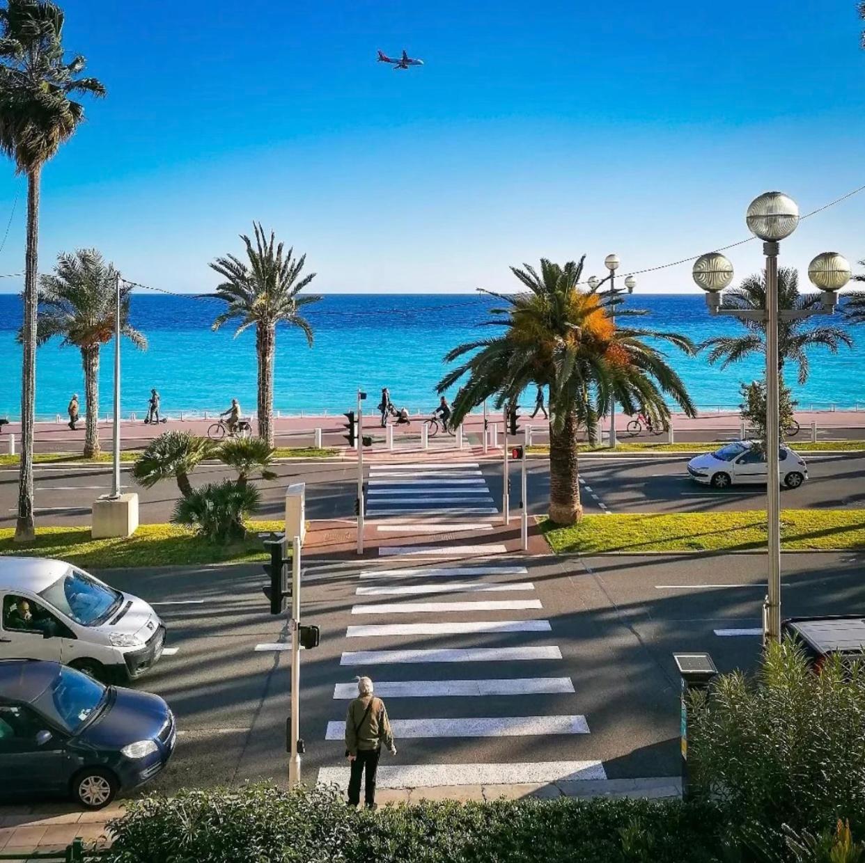 Apartment Le Grand Palais De La Mediterranee Access - Choice In