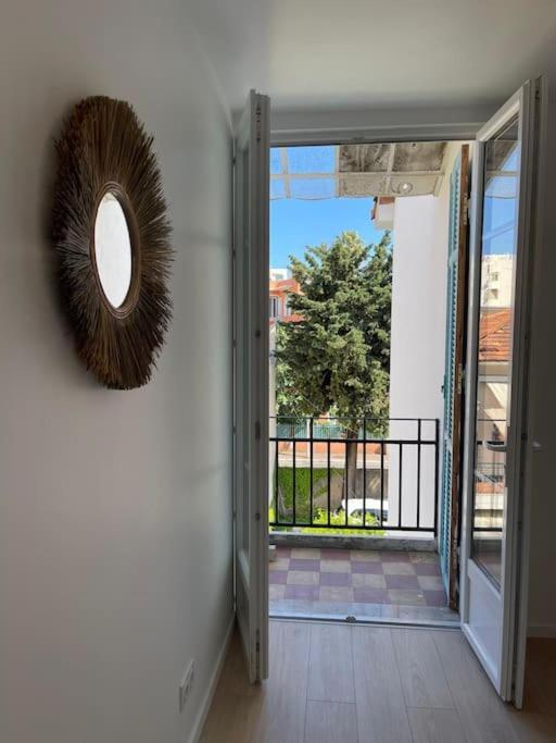 Apartment A 2 Pas De La Et Parking Prive