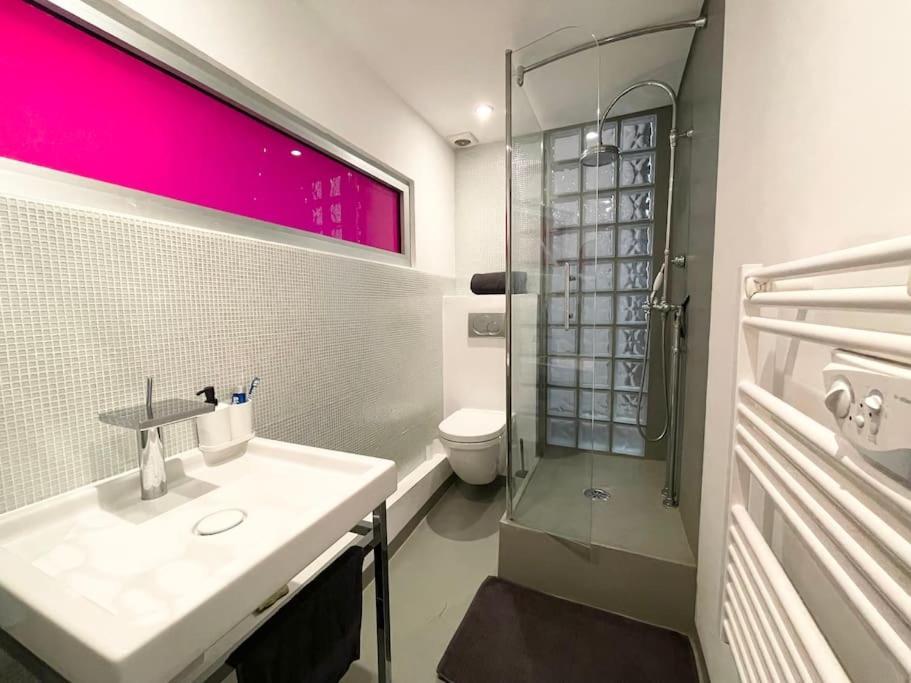 Cosy Appartement, Moderne, Fuchsia, Industriel * Nice