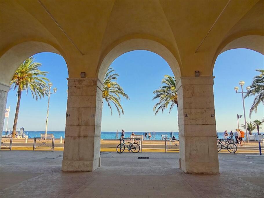Cosy Appartement, Moderne, Fuchsia, Industriel Nice
