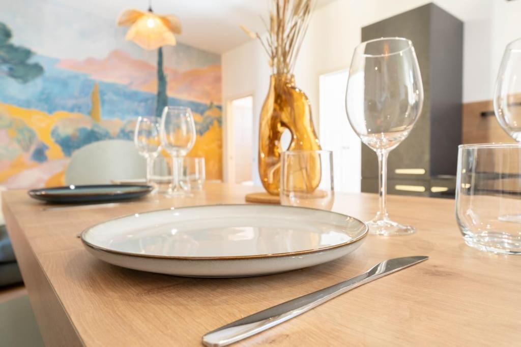 Superbe Deux Chambres, Centre Proche Port Nice