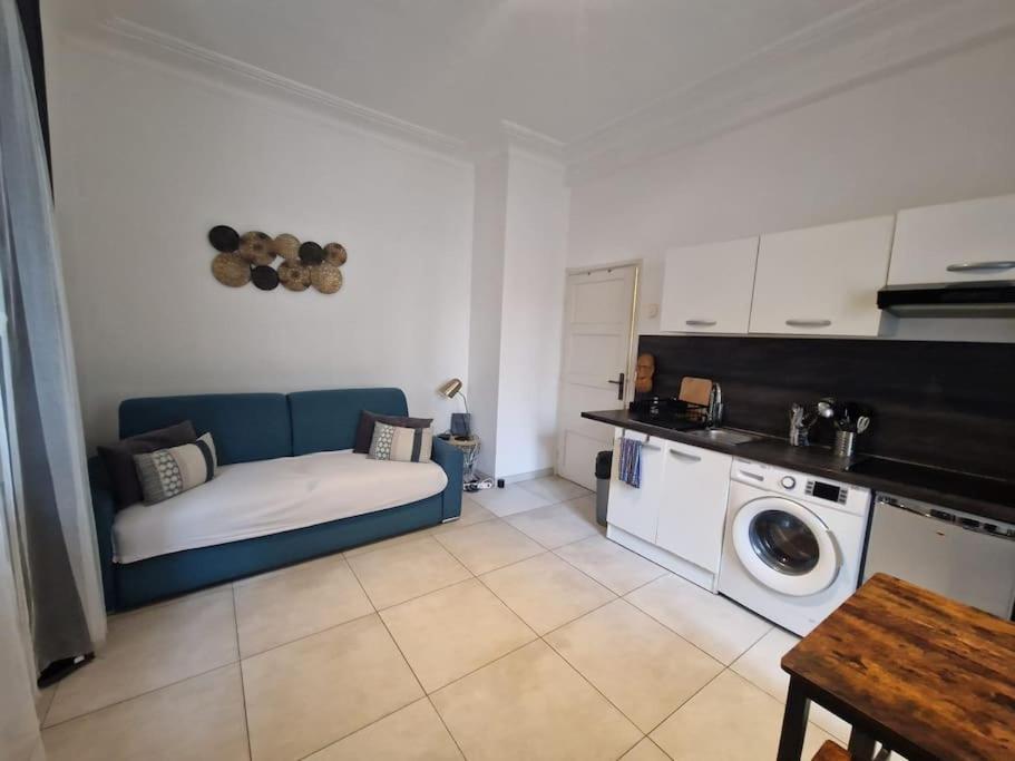 2 Pieces Hyper Centre *