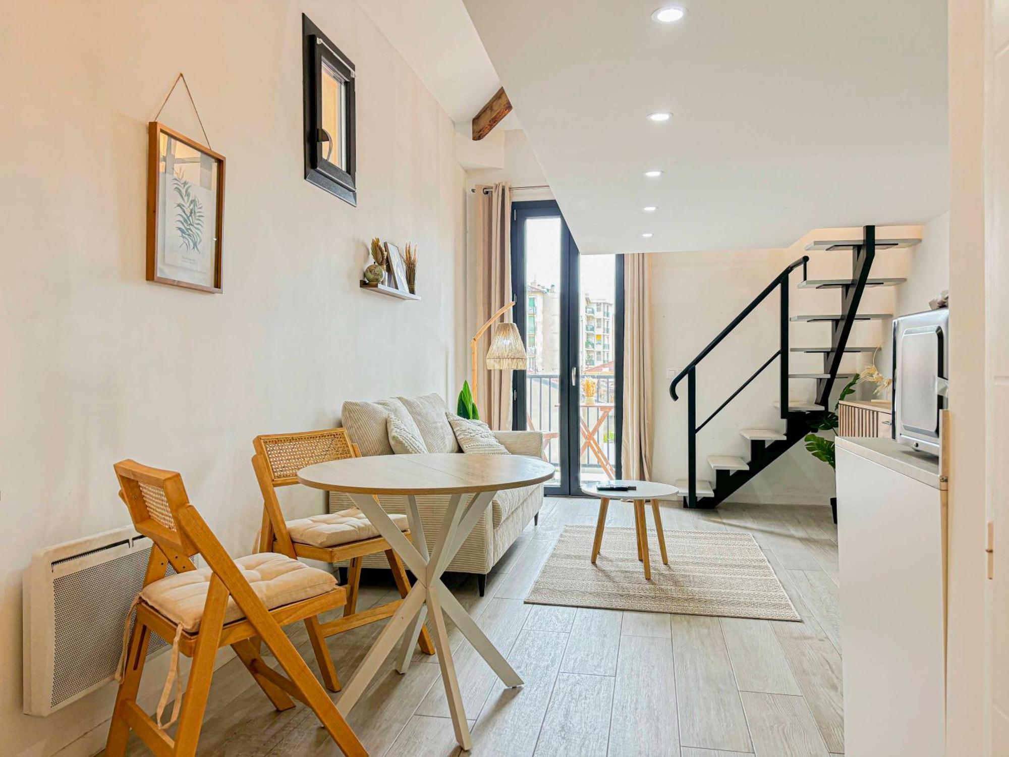 Potiers - Parking, Wifi, 2pers Appartement