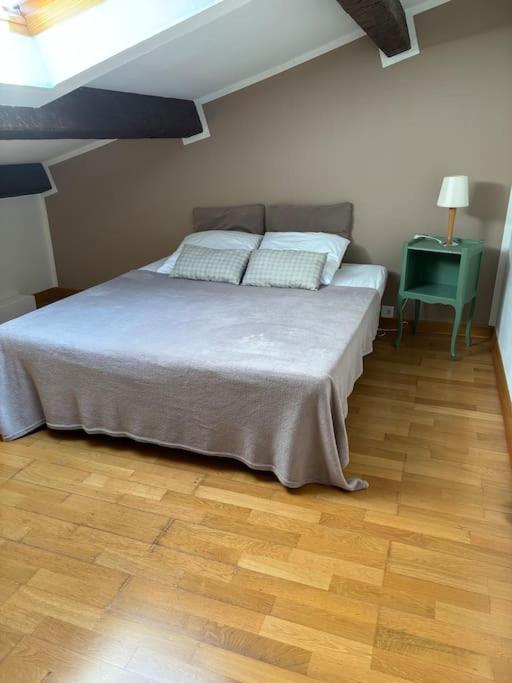 Duplex *