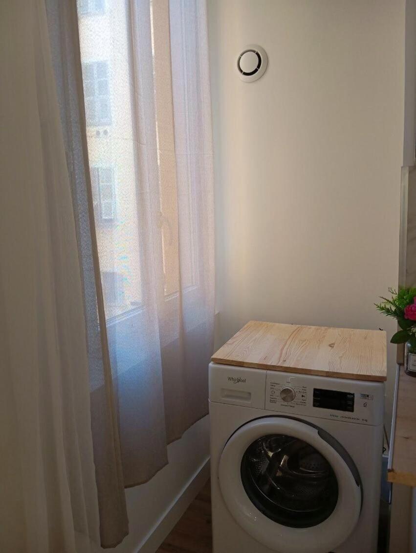 Apartment Port Et Vieux Direct From Airport By Tramway
