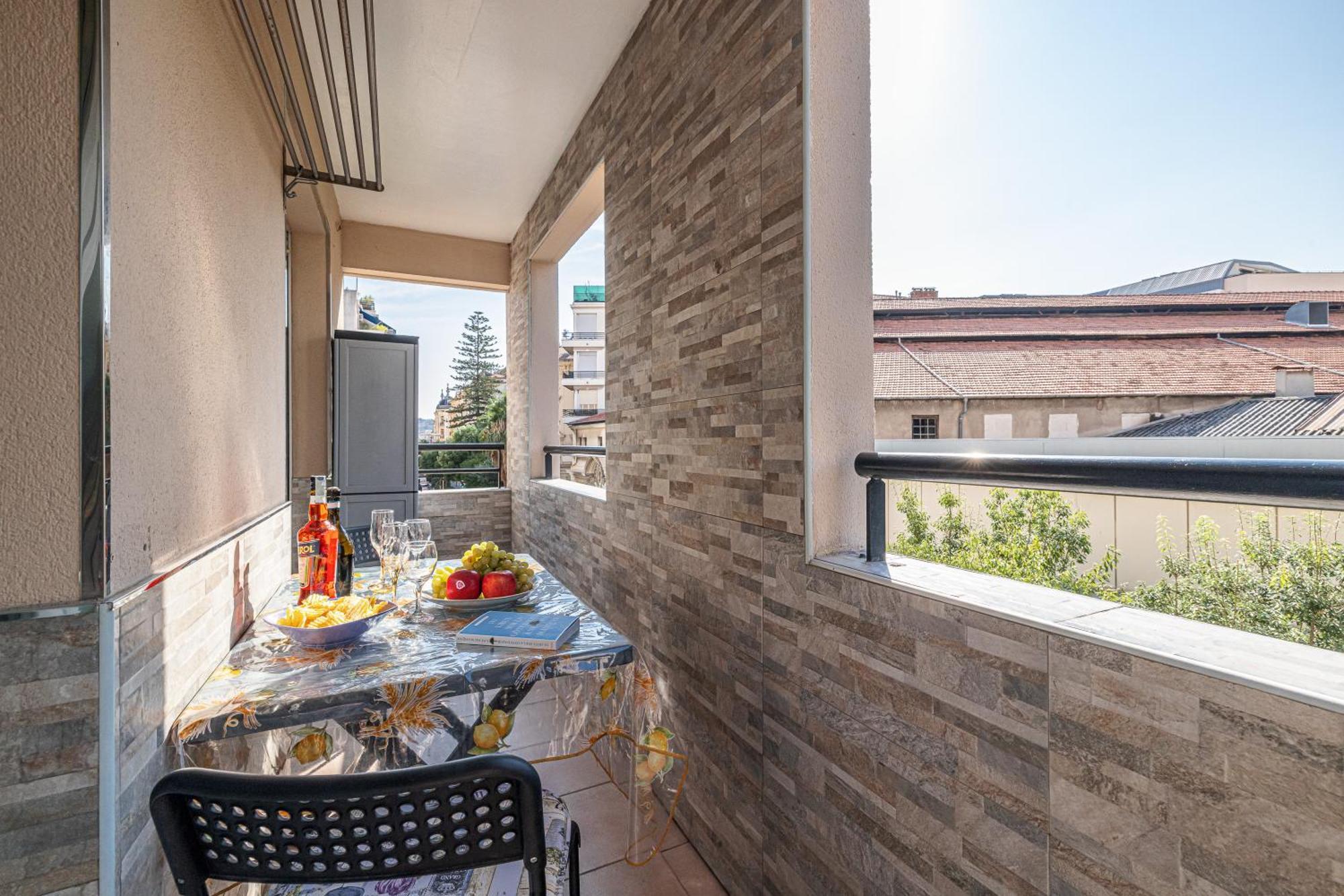 La Fenice - Happy Nice