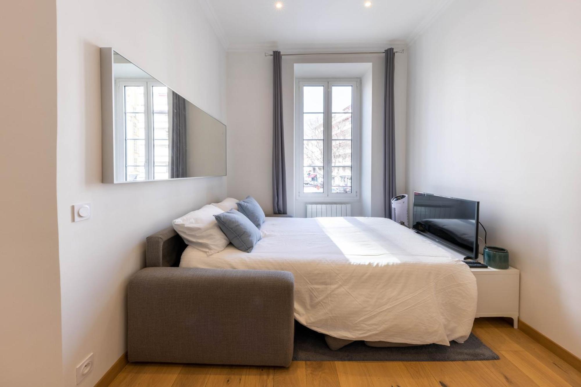 Le Carre D'or - A 2 Min A Pied Du Centre-ville Apartment *