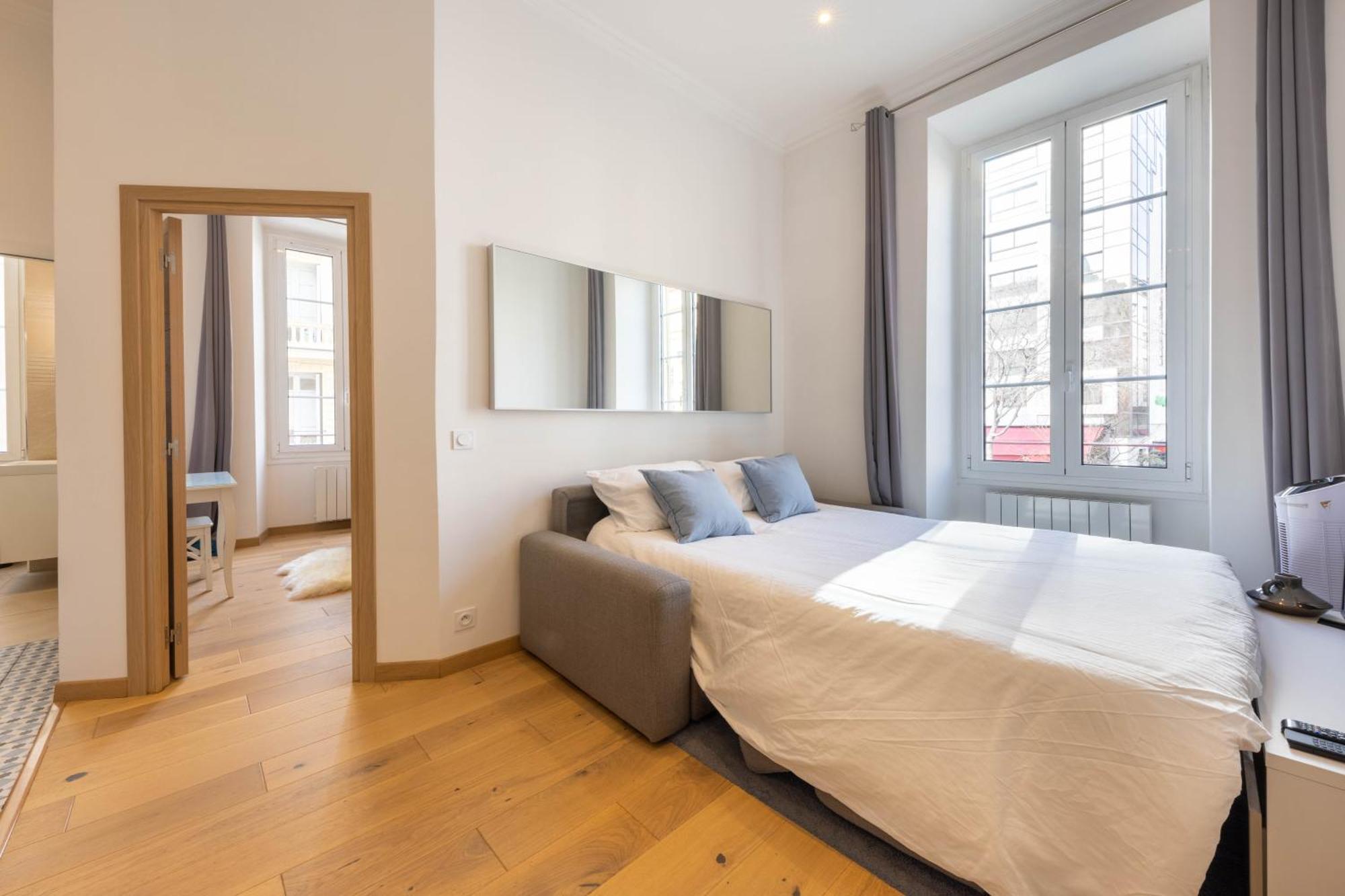 Apartment Le Carre D'or - A 2 Min A Pied Du Centre-ville Nice