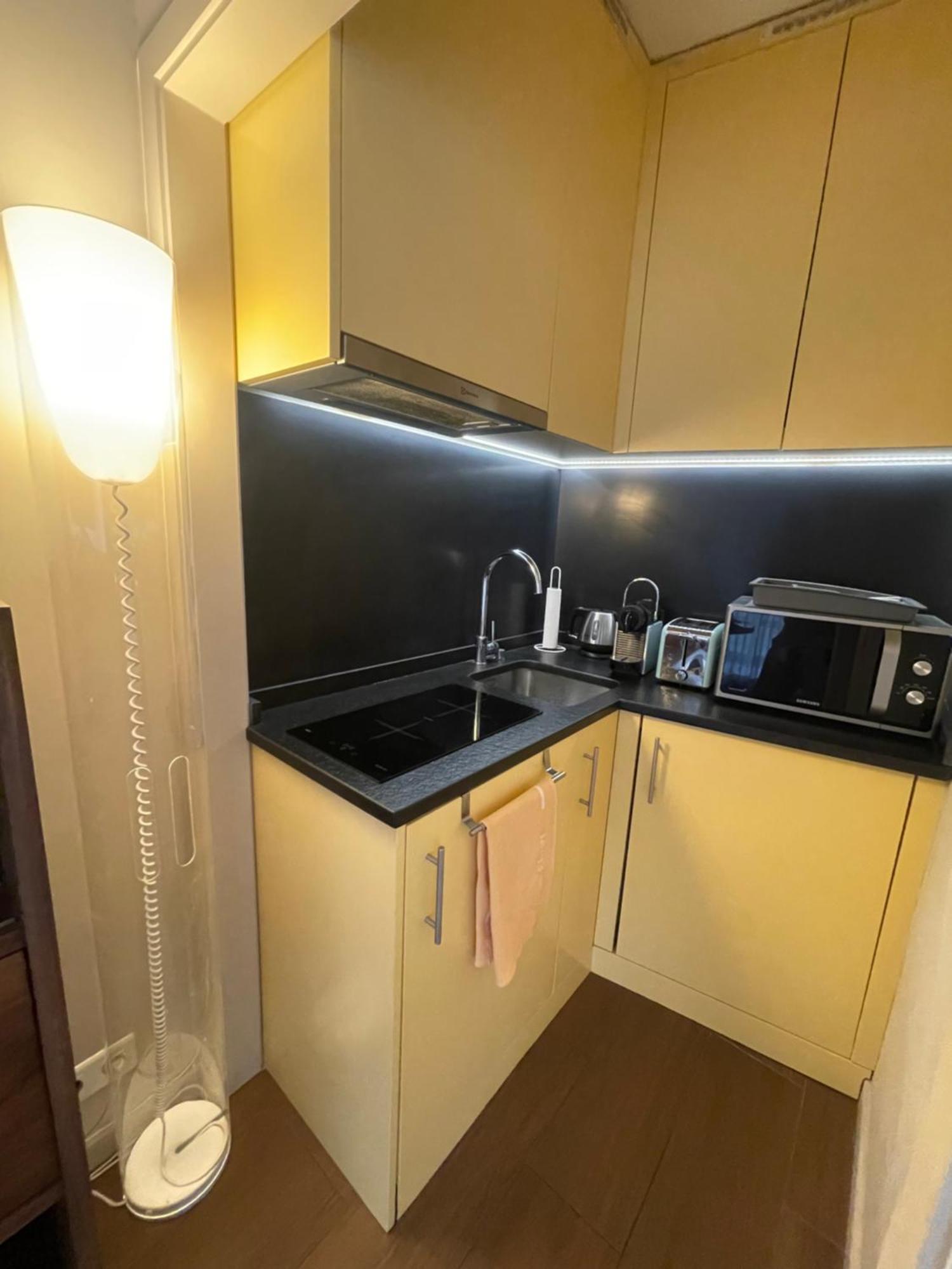 Royal Lux Promenade Des Apartment