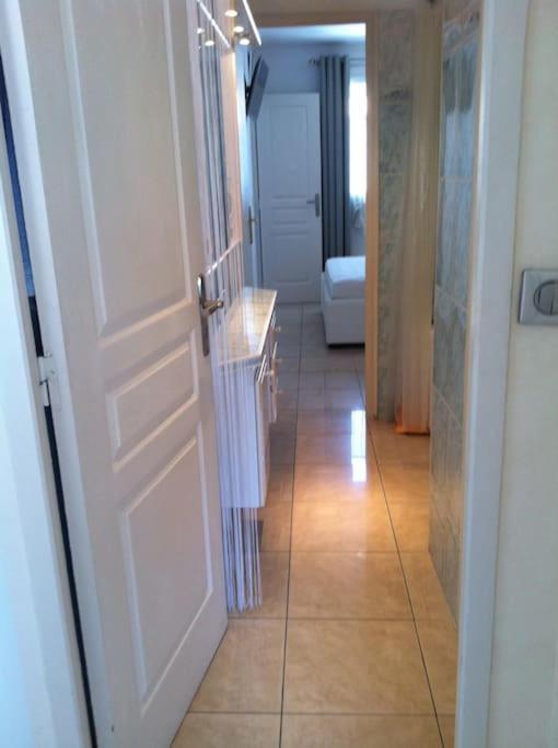 Apartment Port 4 Pax, 2 Clim Balneo Parking Nice