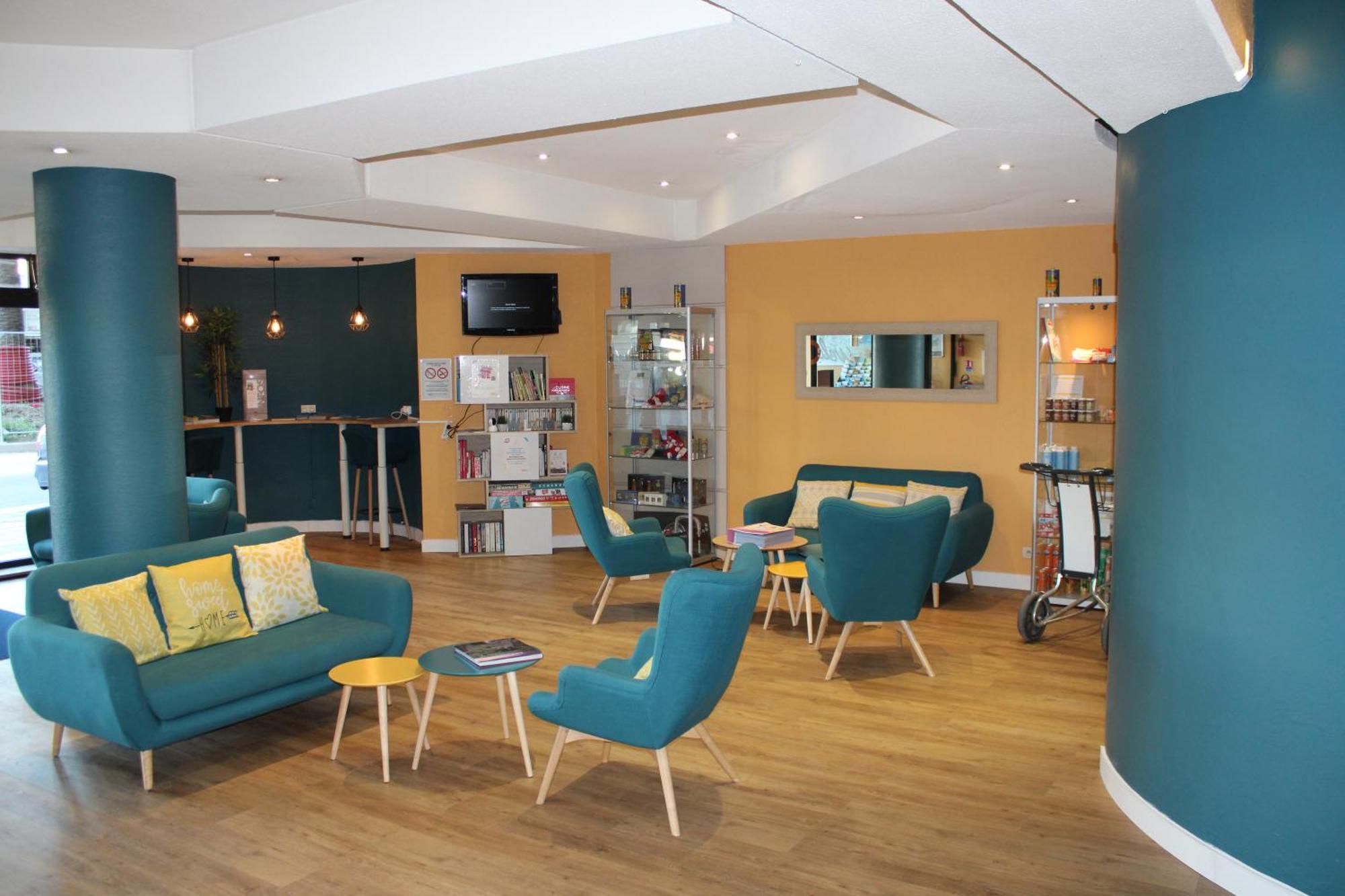 Adagio Access Garibaldi 2*