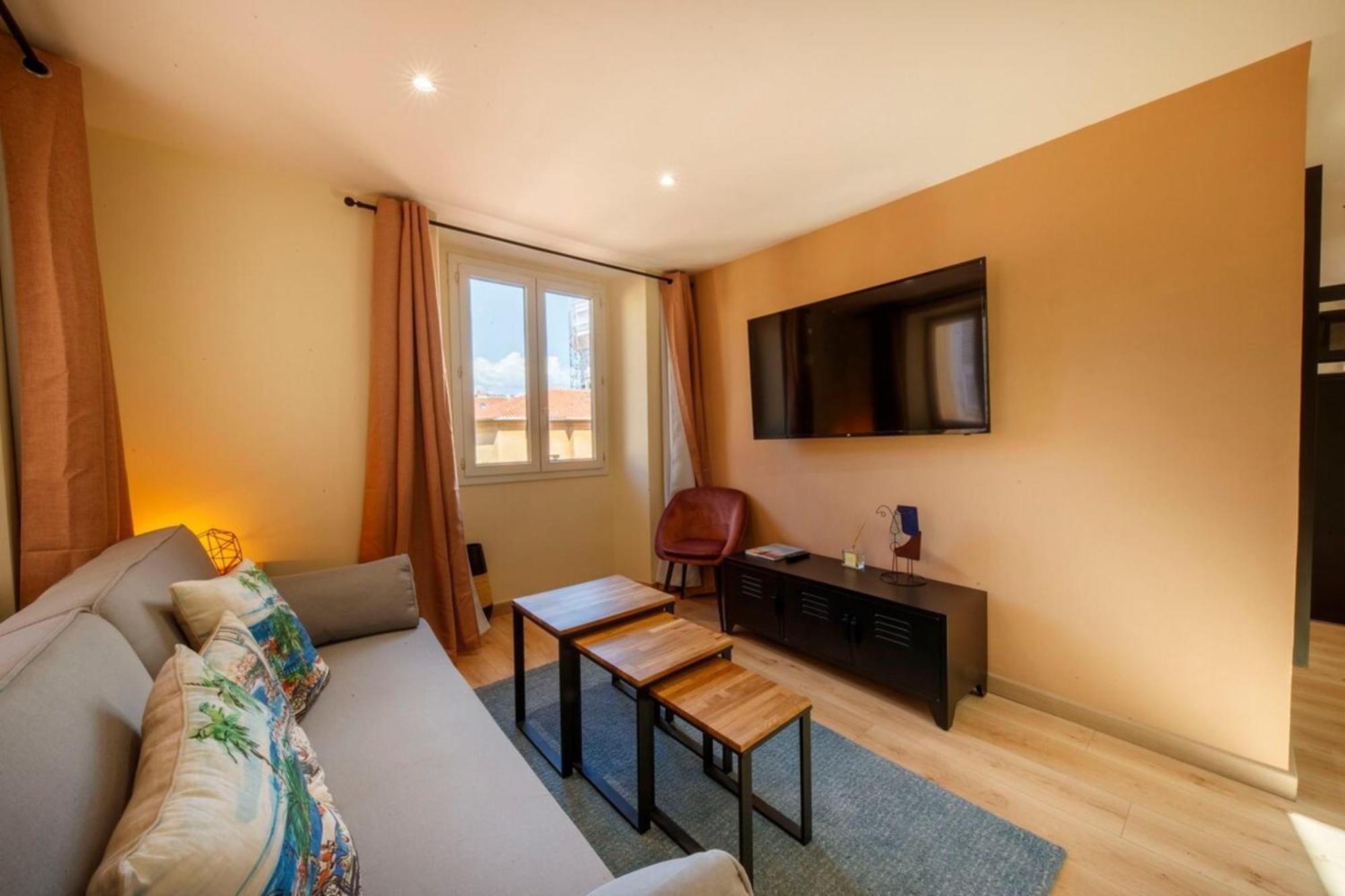 Apartamento 06a2 - Heart Of Old Beautiful Renovated *
