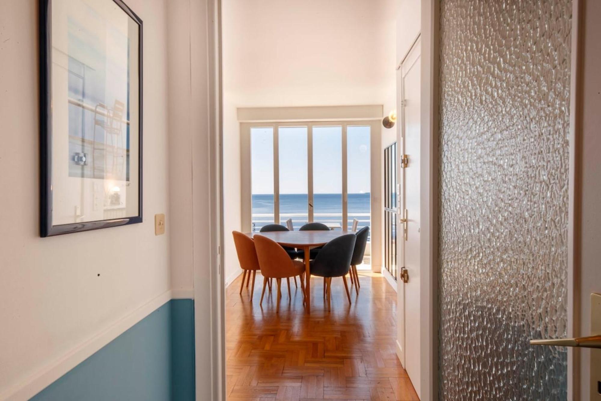 Apartment 06a1 - Just Like On A Boat Sailing On The Sea Nice
