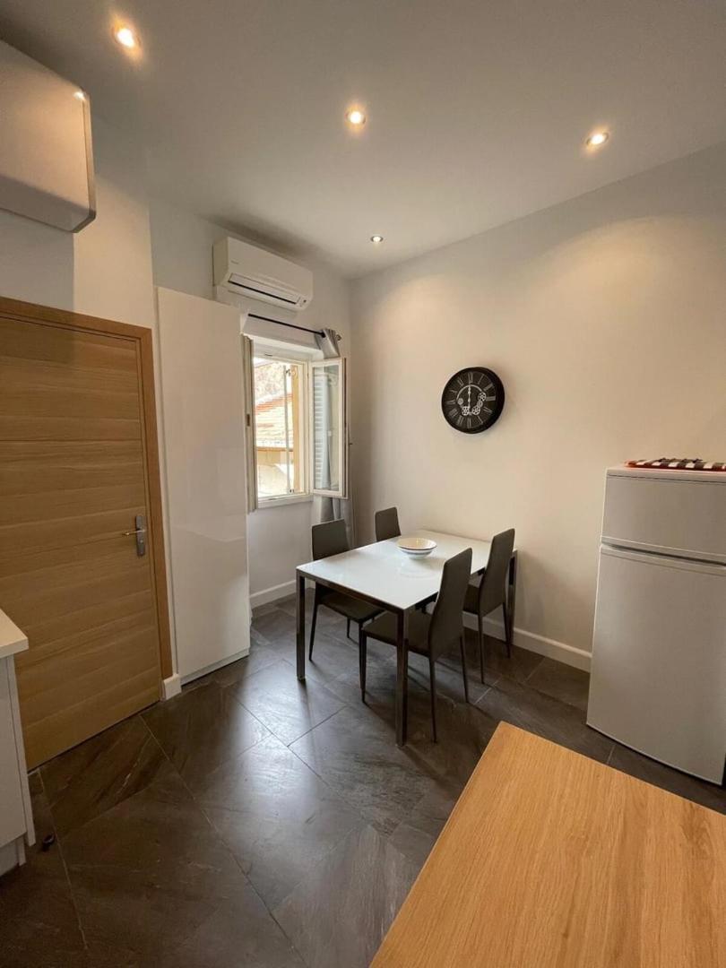Massena : Hyper Centre 2p Apartment