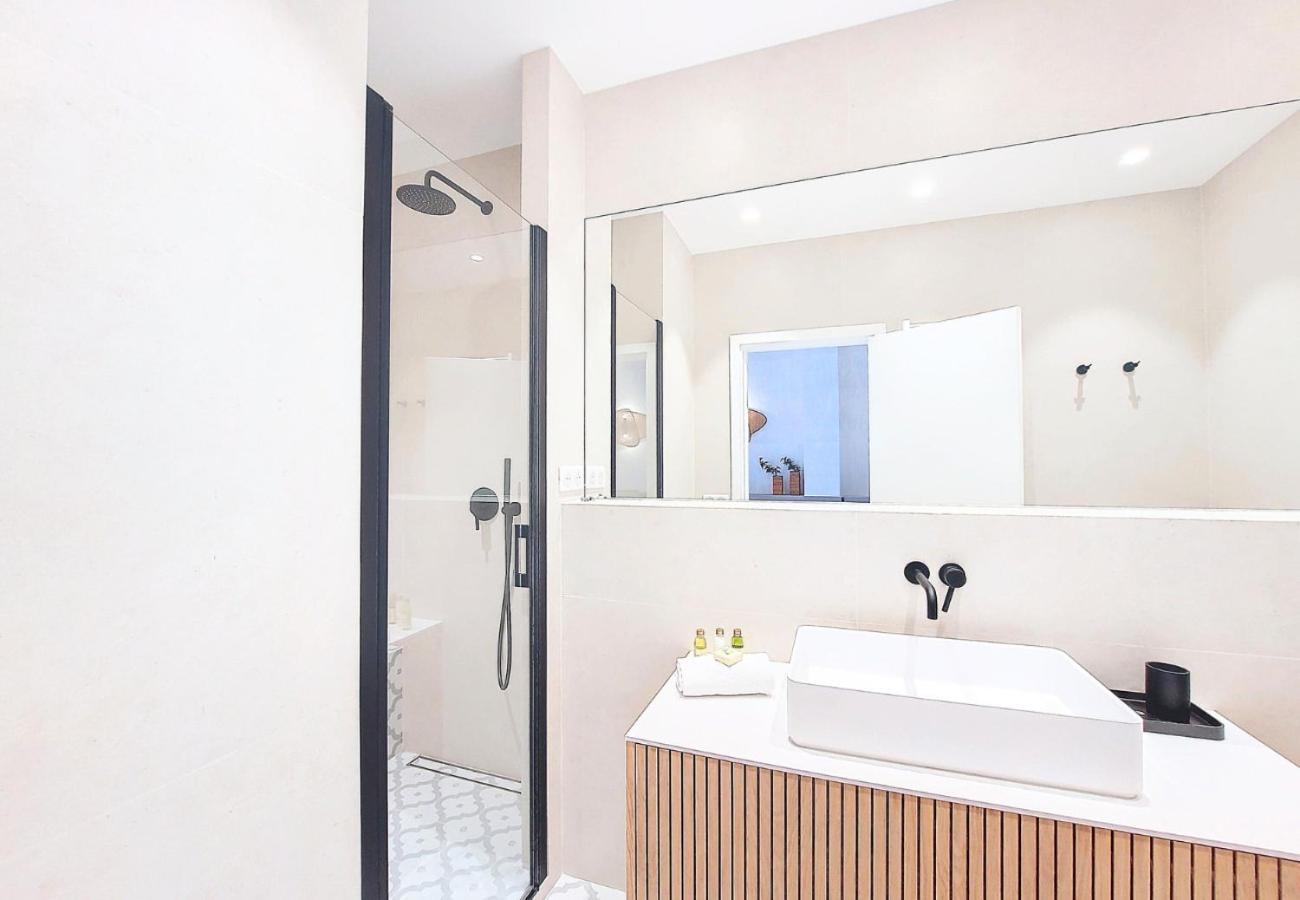 Apartment Nestor&jeeves - Palmiers Terrasse - - Terrace *