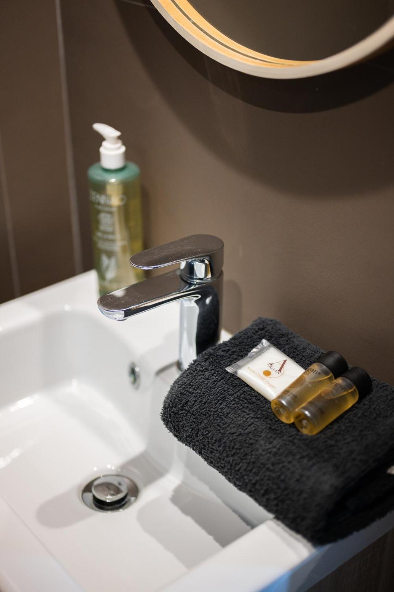 Spacieux Loft & Central- Vieux Apartment *