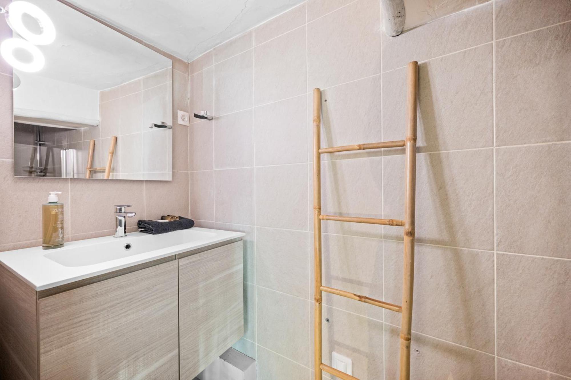 Spacieux Loft & Central- Vieux Apartment