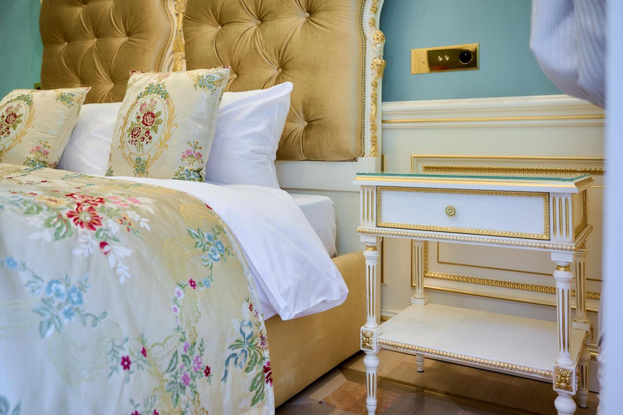 Aparthotel Maison Des Barons 4*