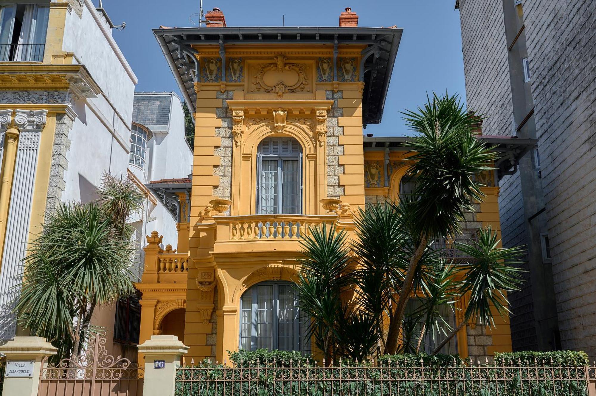 Aparthotel Maison Des Barons 4*