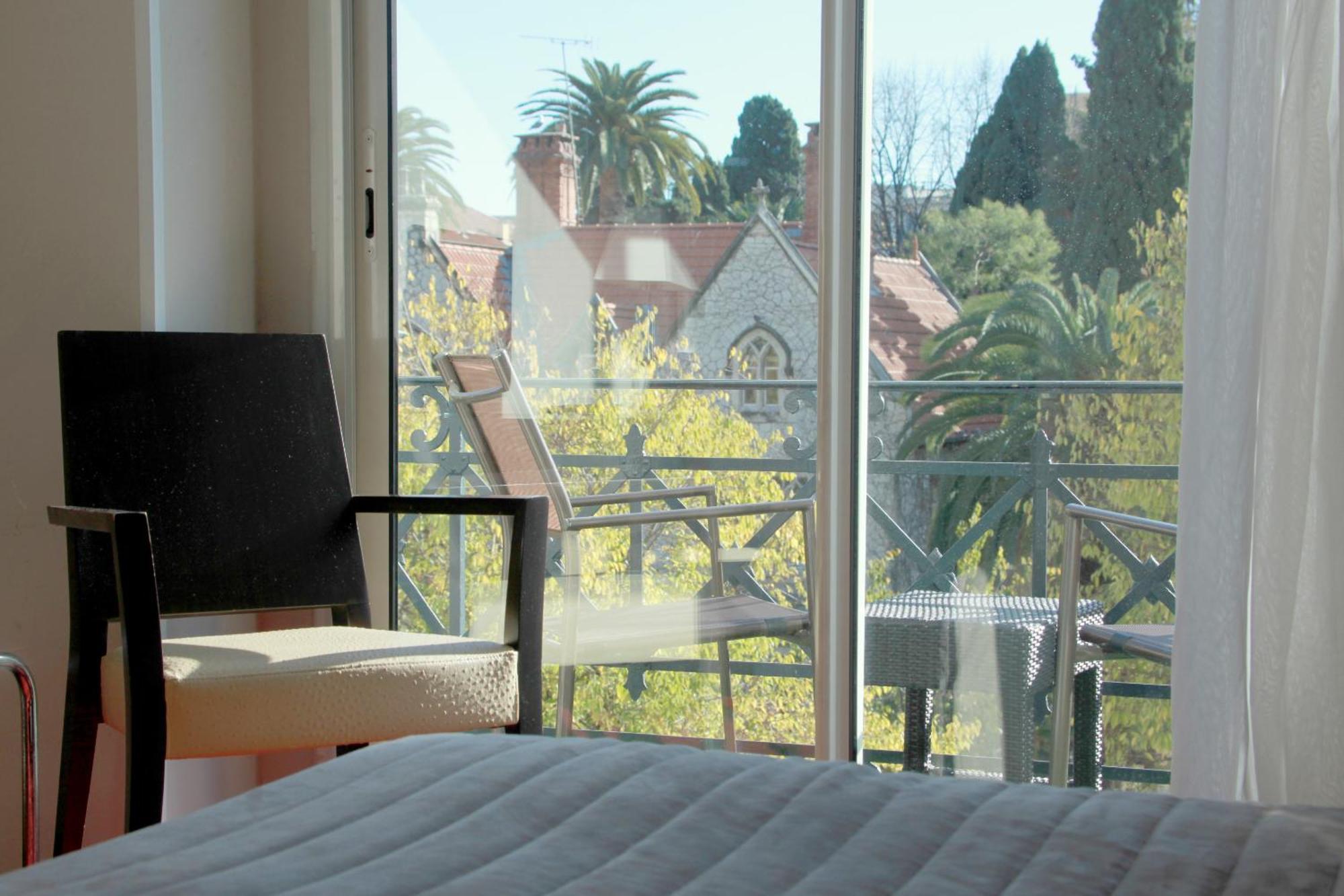 Carlton Nice, Fully Renovated