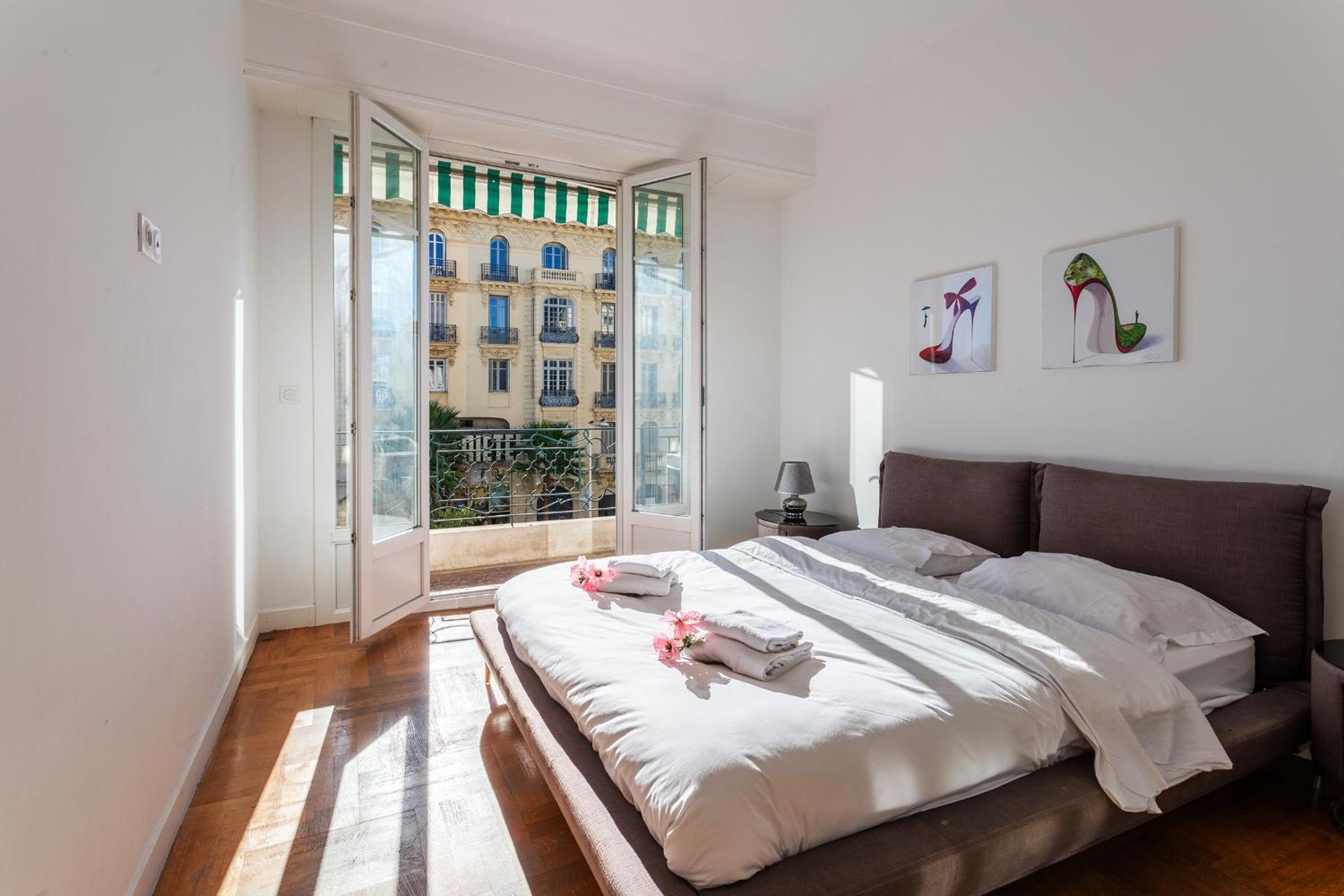 Metropole Ap4113 Nice, By Riviera Homes