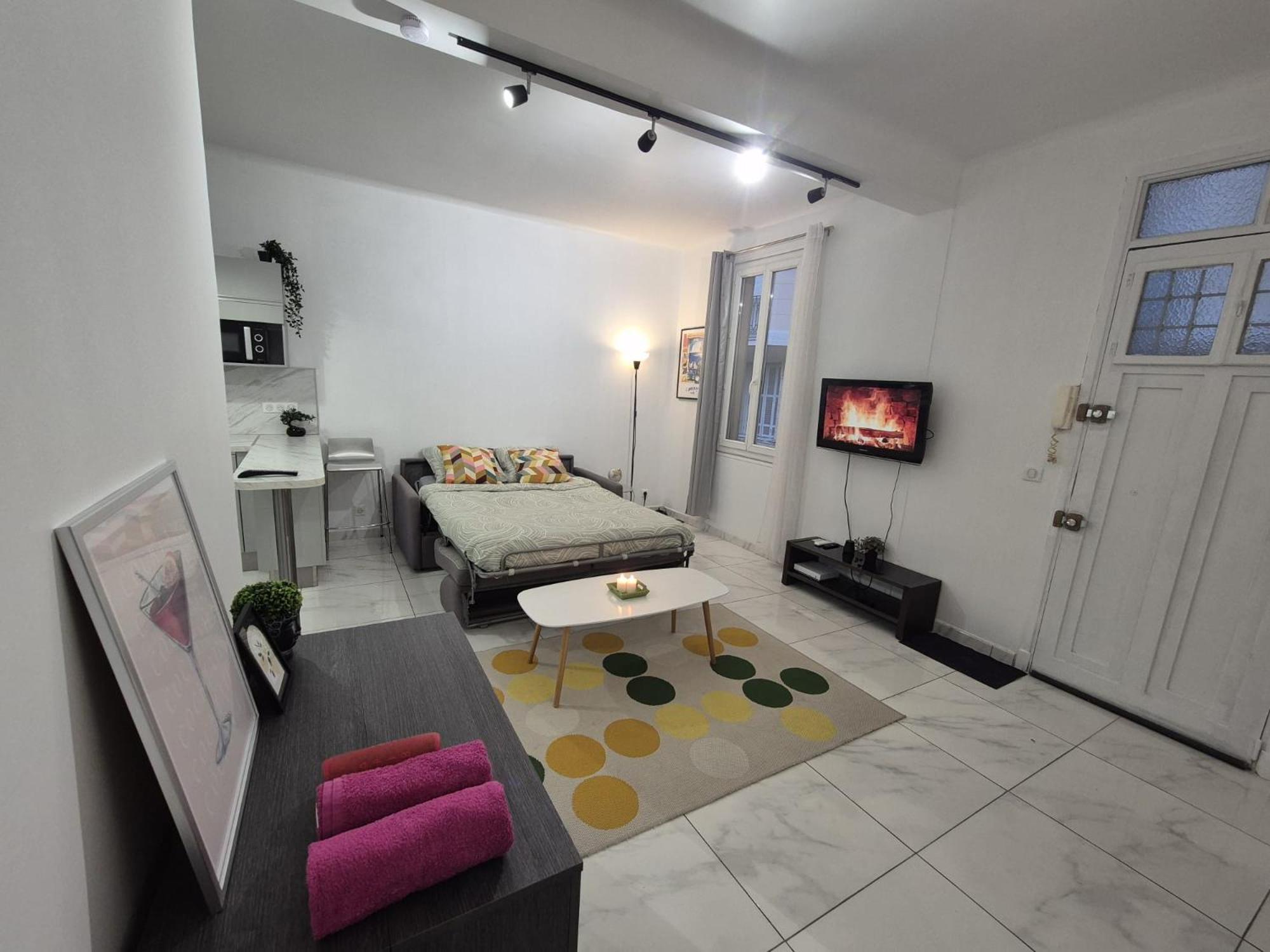 Renove Au Centre Apartment