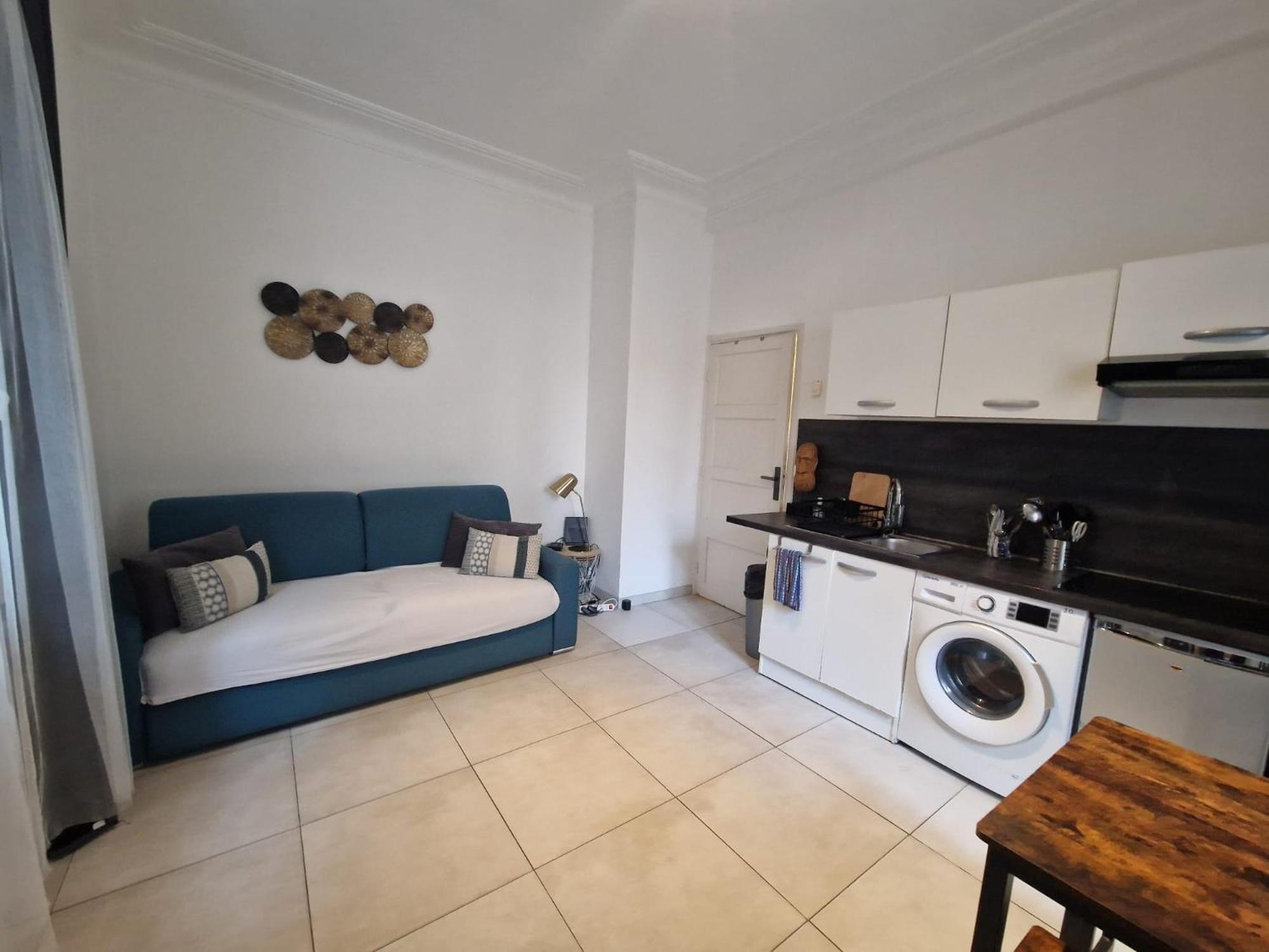 2 Pieces Hyper Centre Nice