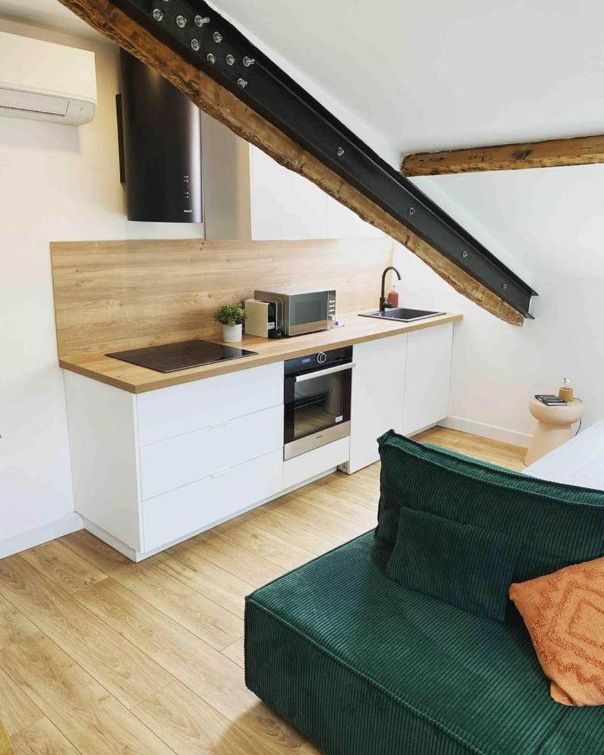 Beautiful Refurbished Cozy * Nice