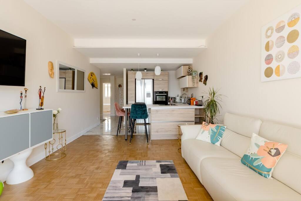 Promenade Beautiful Sea View Bright & Spacious! Bravostaysriveria Apartment Nice