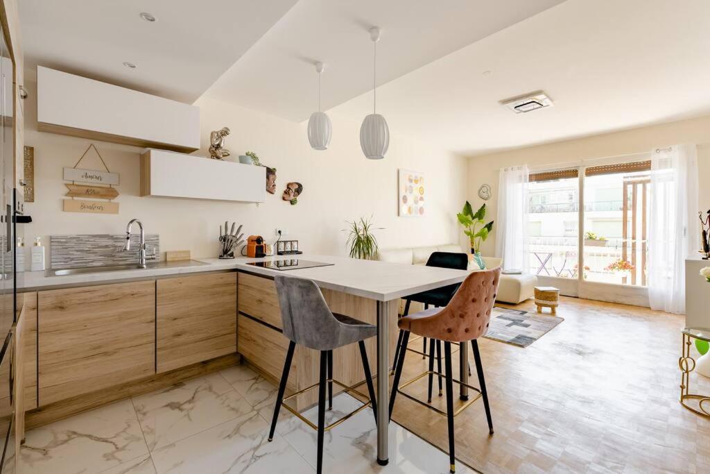 Apartment Promenade Beautiful Sea View Bright & Spacious! Bravostaysriveria Nice