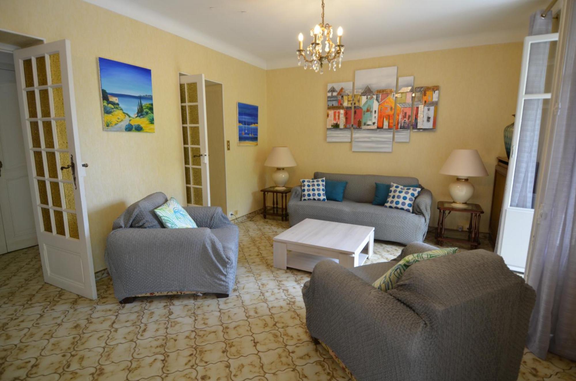 Ancienne Annonce Parc Louisa - D'epoque Avec Jardin Et Parking 4 Personnes Apartment