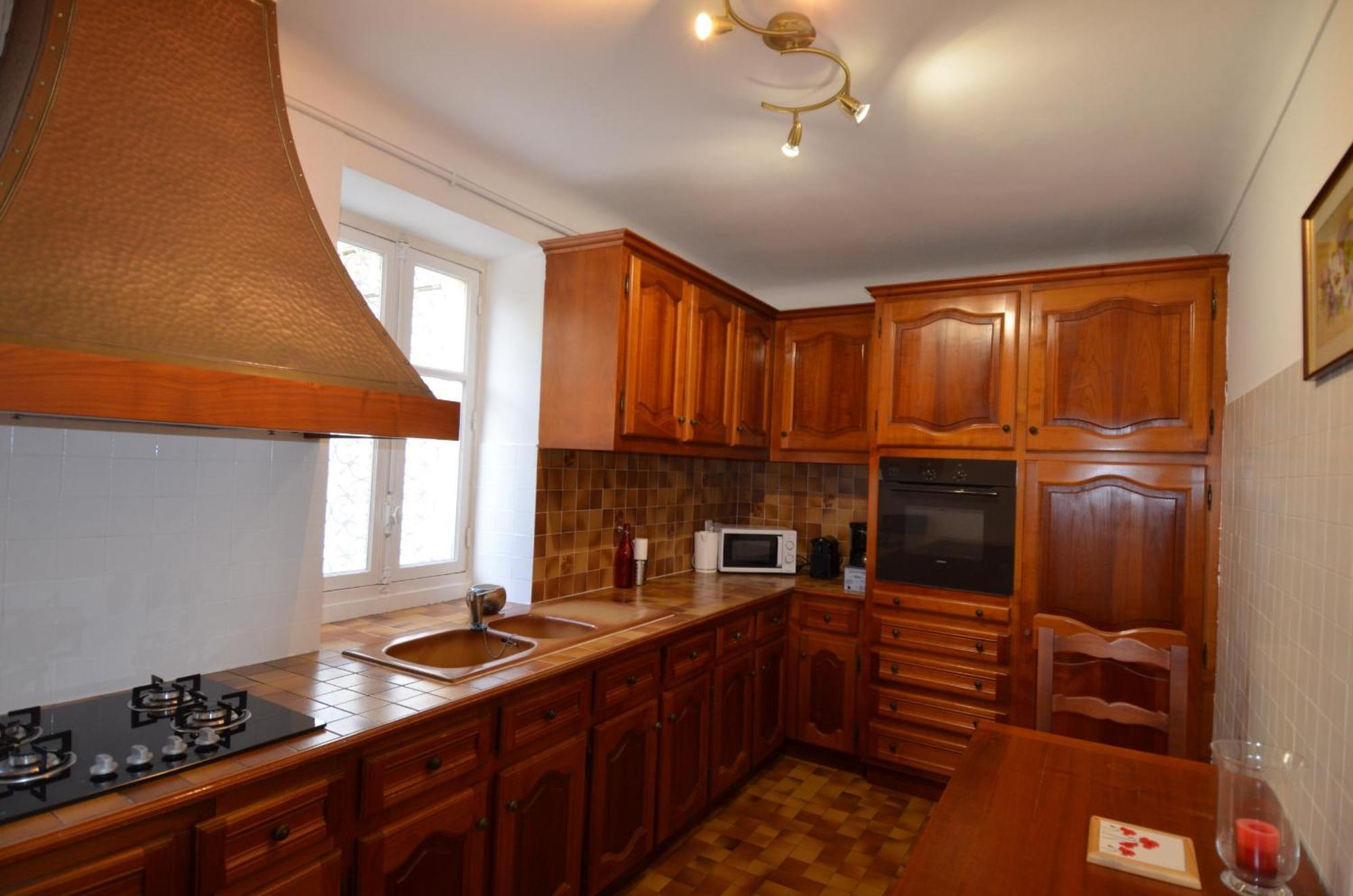 Apartment Ancienne Annonce Parc Louisa - D'epoque Avec Jardin Et Parking 4 Personnes