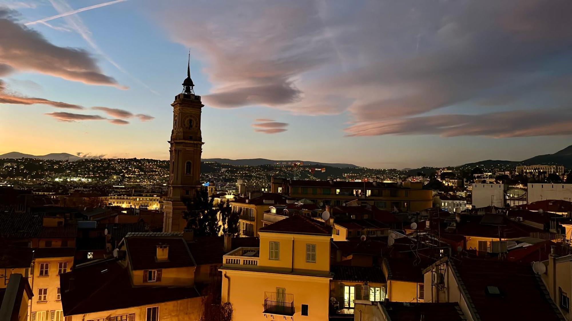 Providence - Elegant F3, Vue Incroyable, Balcon,ascenseur, Wifi * Nice