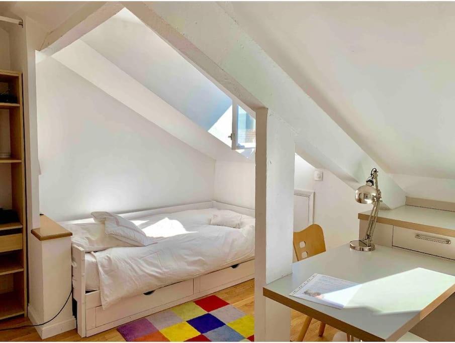 Renovated Chic Location Nice