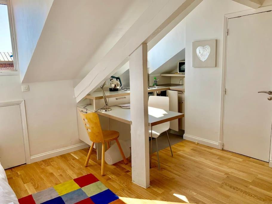 Renovated Chic Location * Nice