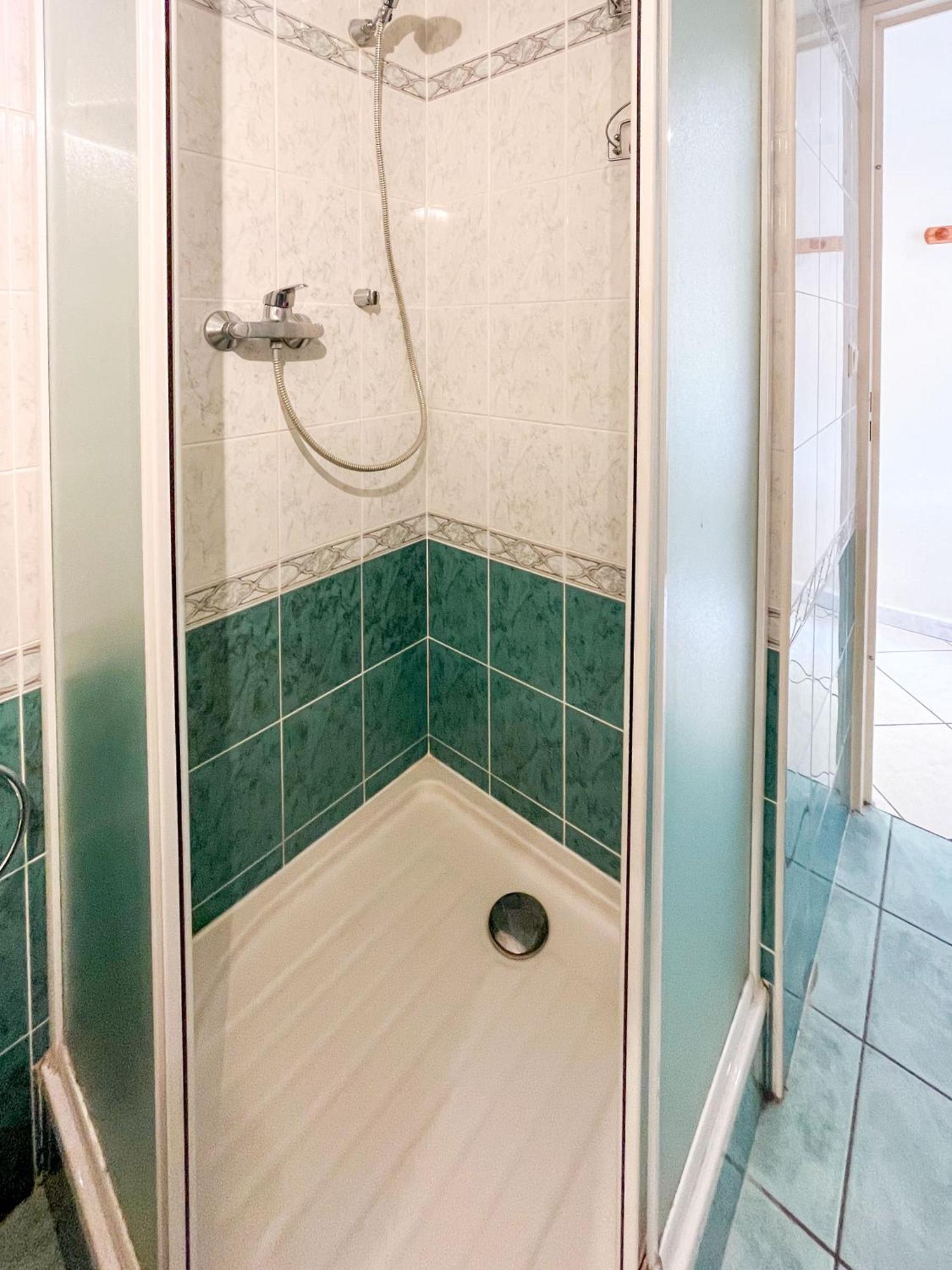 Barralis Hyper Center 2 Pers Ac Wifi *