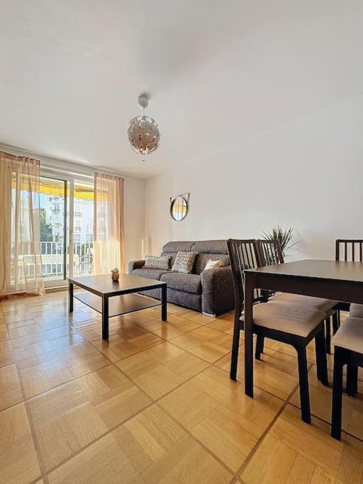 Magnifique Dernier Etage A 300m De La Promenade! *